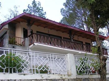 Sea Hawk Inn Bhīm Tāl Buitenkant foto